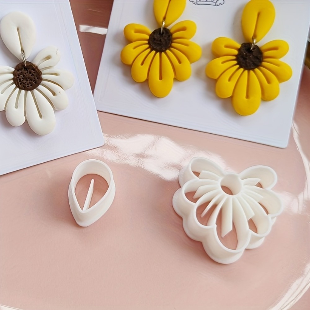Jewelry Making Tool Kit - 2Pcs Elegant Flower-Shaped Polymer Clay Cutters